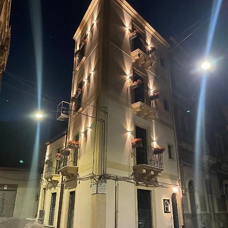 Vicolo San Gaetano -Luxury Rooms- Catania Bagian luar foto