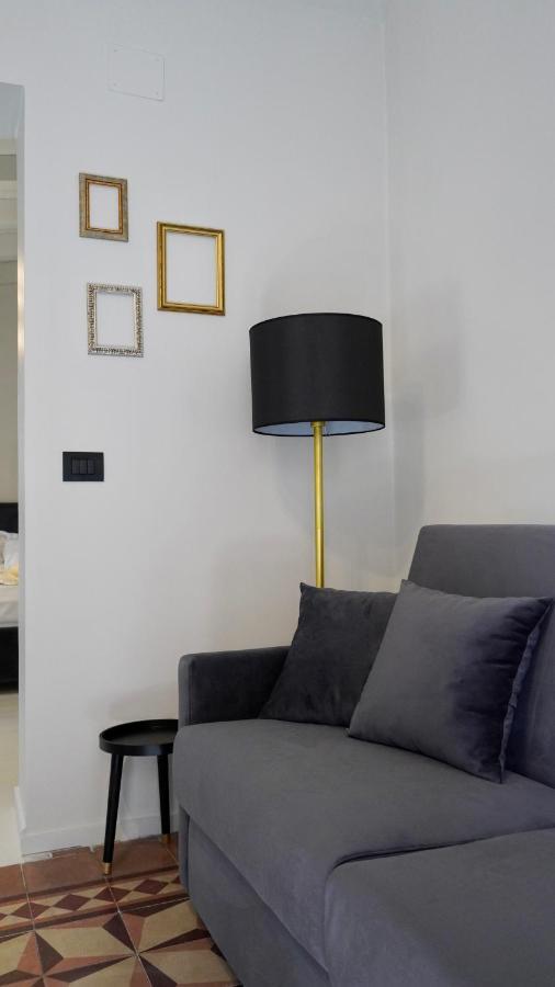 Vicolo San Gaetano -Luxury Rooms- Catania Bagian luar foto